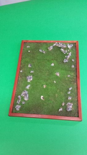 wooden base to place soldiers cm 27x37
