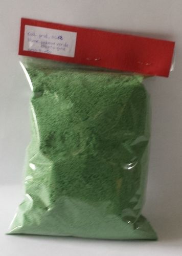 light green fine powder