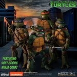 ⠀⠀PREORDINE - Mezco One:12 Collective Teenage Mutant Ninja Turtles TMNT Deluxe Set Action Figure
